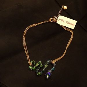 Betsey Johnson neckless